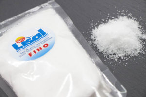 地中海の海水のみを使いつくられた天日塩「イタリア・サルデーニャ島の海塩」