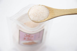 南米アンデスの天然紅塩「茜塩」