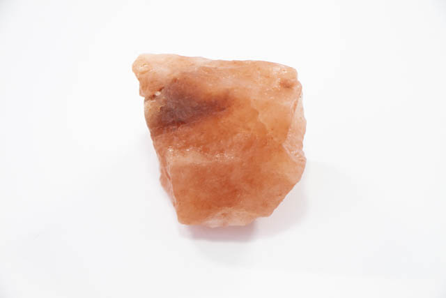 太古の海水が化石化したピンク色の岩塩「パハール岩塩」