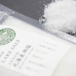 塩分純度の高いイスラエル死海の湖水で作られた湖塩「イスラエル死海産湖塩」