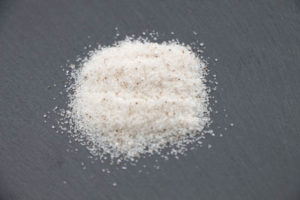 紀元前ジュラ紀の海底が隆起して形成された岩塩「ジュラシックソルト」