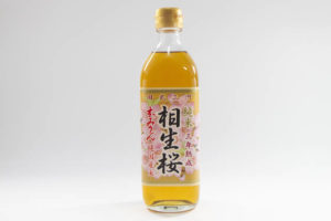 三河伝統の旧式製法で造り上げた三年熟成本みりん「相生桜本みりん」