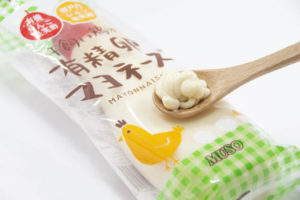 化学調味料は一切使わず、原材料を徹底「自然」を追求した「平飼い鶏の有精卵マヨネーズ」