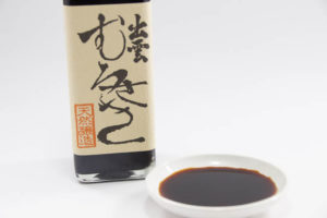 3年熟成した天然醸造の再仕込醤油「出雲むらさき」