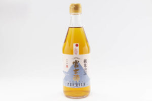 原料と製法にこだわり抜いて生まれ幻の純米酢「富士酢プレミアム」