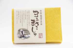 徳之島でつくられる珊瑚礁の塩「まぁさましゅ」