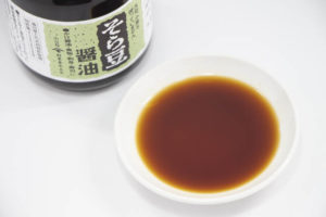 大豆・小麦を使わないそら豆と食塩だけで造った醤油風調味料「そら豆醤油」