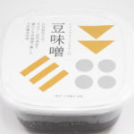 自然栽培の原料を使い天然蔵つき麹菌による豆味噌「ナチュラルハーモニーの豆味噌」