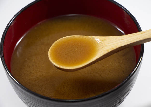 宮古島の天然麹菌で作られる味噌「マルキヨ味噌 宮古みそ」