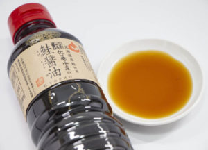 自然の力が生み出した贅沢な味わいの北海道産の鮭で作った魚醤「鮭醤油」