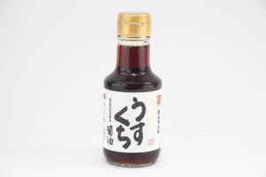 深みのある味わいの「うすくち醤油」